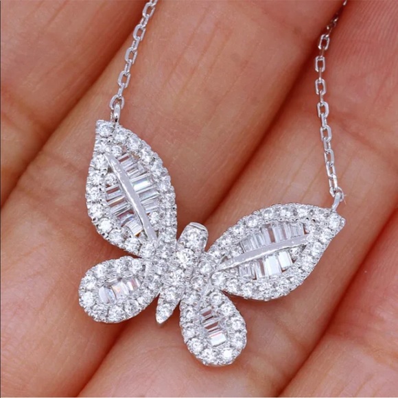 New Gorgeous Butterfly 925 Silver Diamond Necklace Pendant Women - Picture 5 of 7
